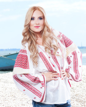 BLOUSE ETHNIQUE au motif de la Passion
